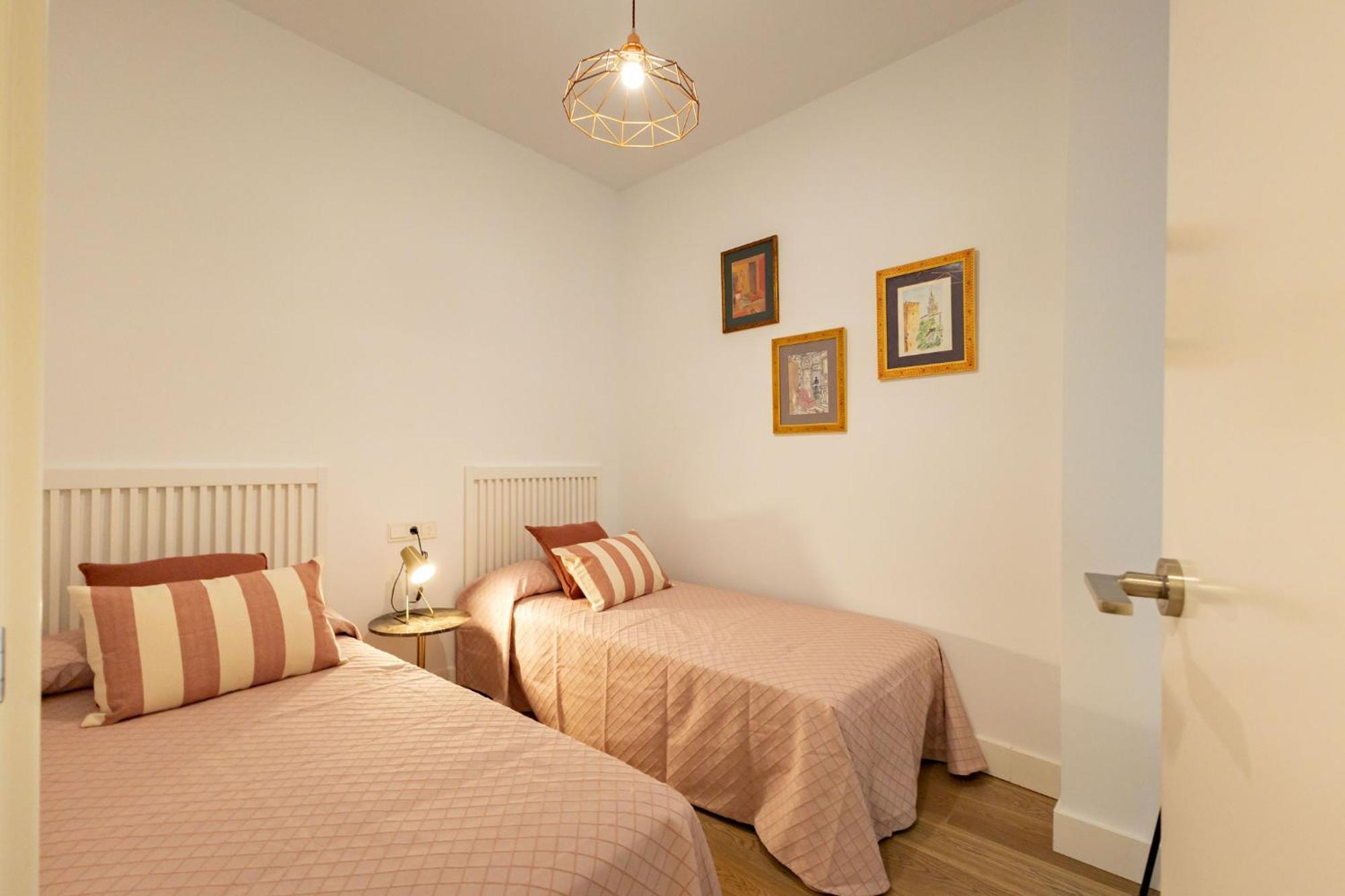 Cathedral Apartment Welcome Wheelchairs 6 Pax Sevilla Exteriör bild