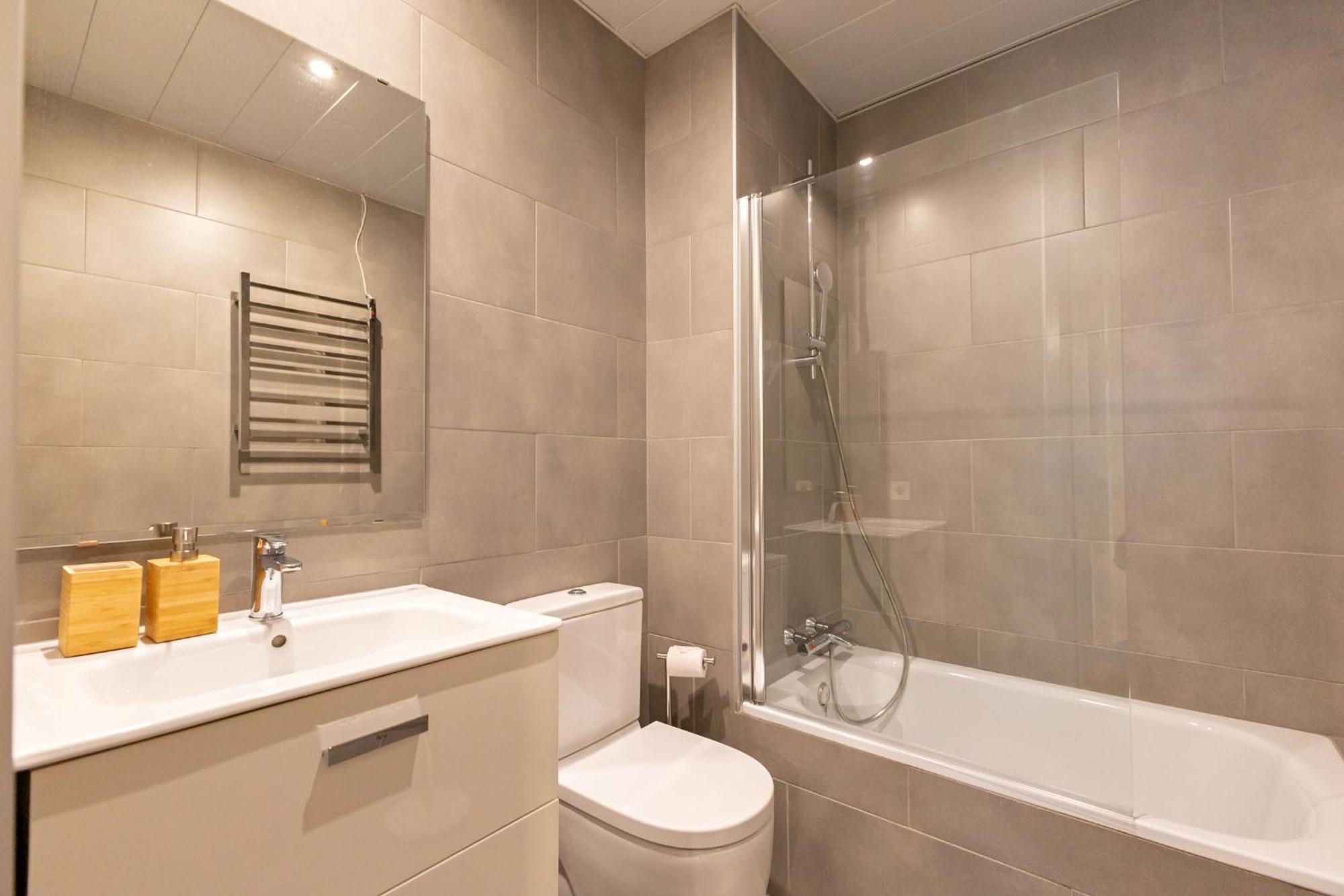 Cathedral Apartment Welcome Wheelchairs 6 Pax Sevilla Exteriör bild