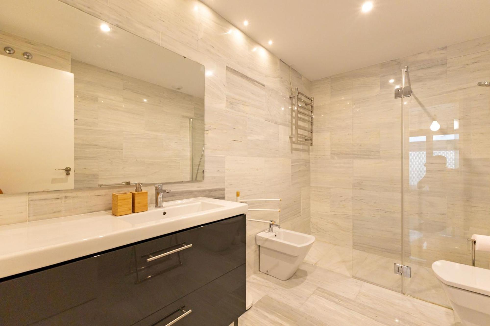 Cathedral Apartment Welcome Wheelchairs 6 Pax Sevilla Exteriör bild
