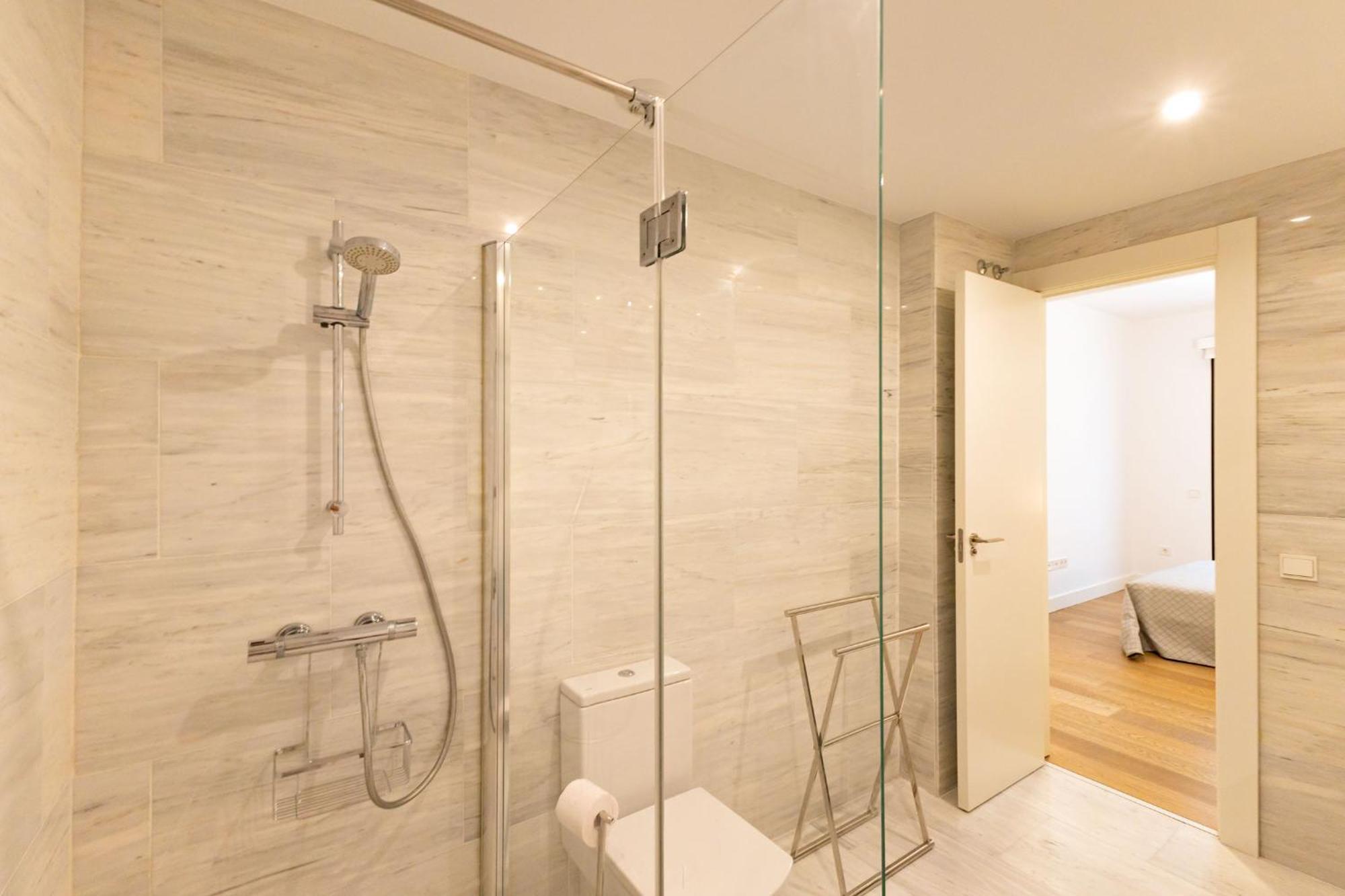 Cathedral Apartment Welcome Wheelchairs 6 Pax Sevilla Exteriör bild